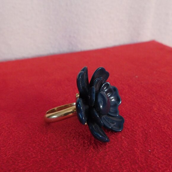 Ladies Pilgrim Navy Flower Designed Ring - Picture 4 of 6